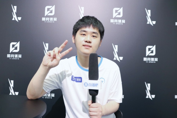 的背景下 的背景下